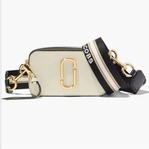 Marc Jacobs Snapshot bag barely worn og $325 selling for $250